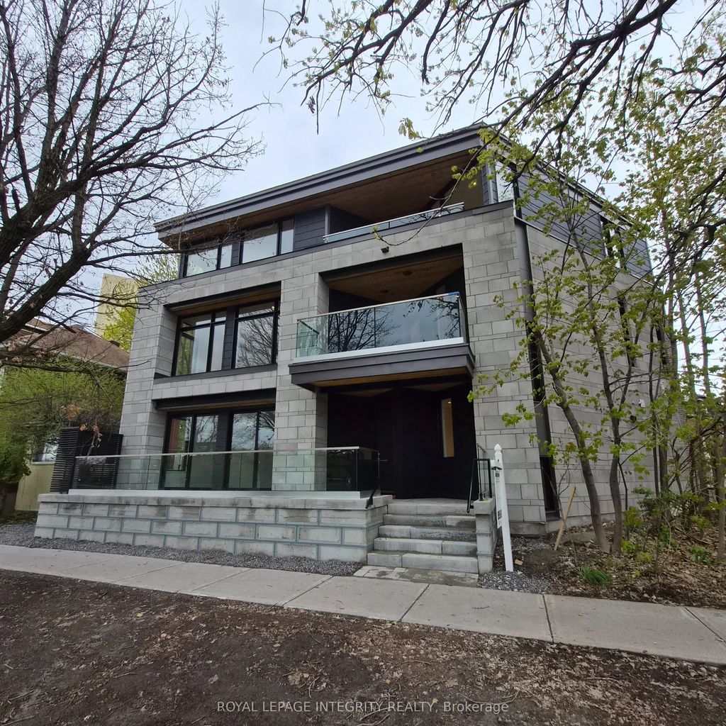 112 Queen Elizabeth Drive, Ottawa Centre