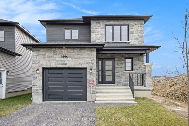 1145 Montblanc Crescent, Russell