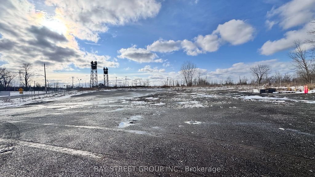 60 Glendale Avenue, Niagara-on-the-Lake
