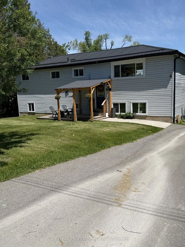 22 Lawrence Street N, Kawartha Lakes