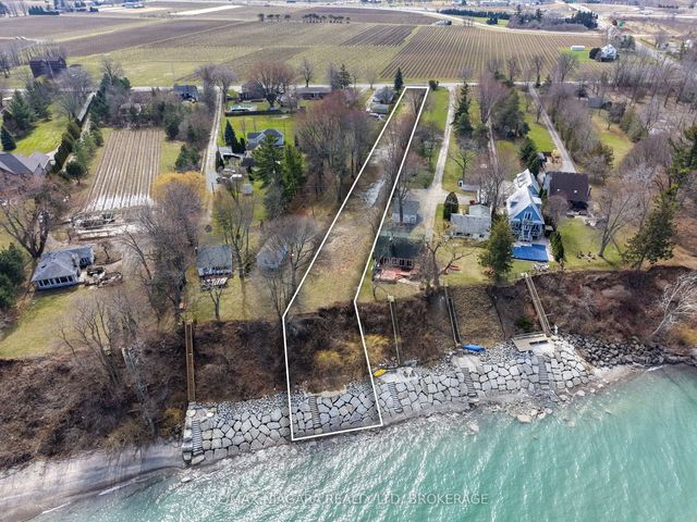 1204 Lakeshore Road W, St. Catharines