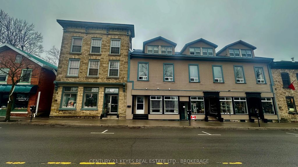 25-33 King Street E, Gananoque