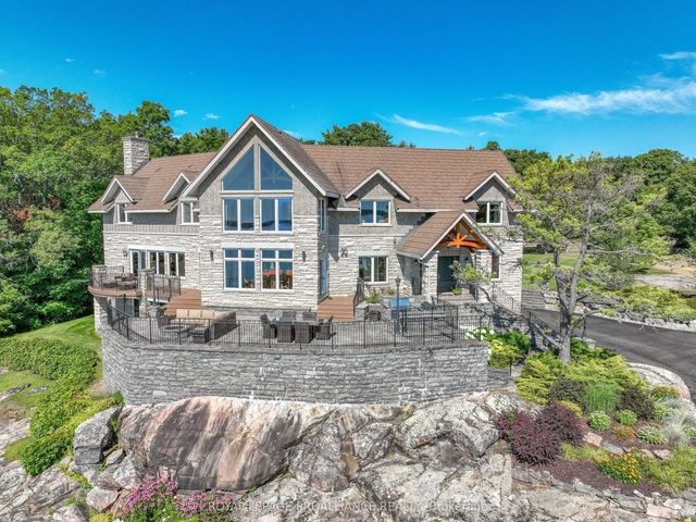 1188 1000 Islands Parkway, Front of Yonge