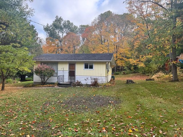 373 Doe Lake Road, Armour