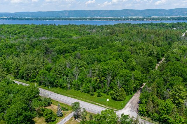 Armitage Avenue, Constance Bay - Dunrobin - Kilmaurs - Woodlawn