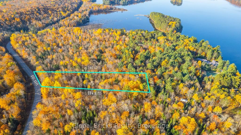 Kawagama Lake Road, Algonquin Highlands