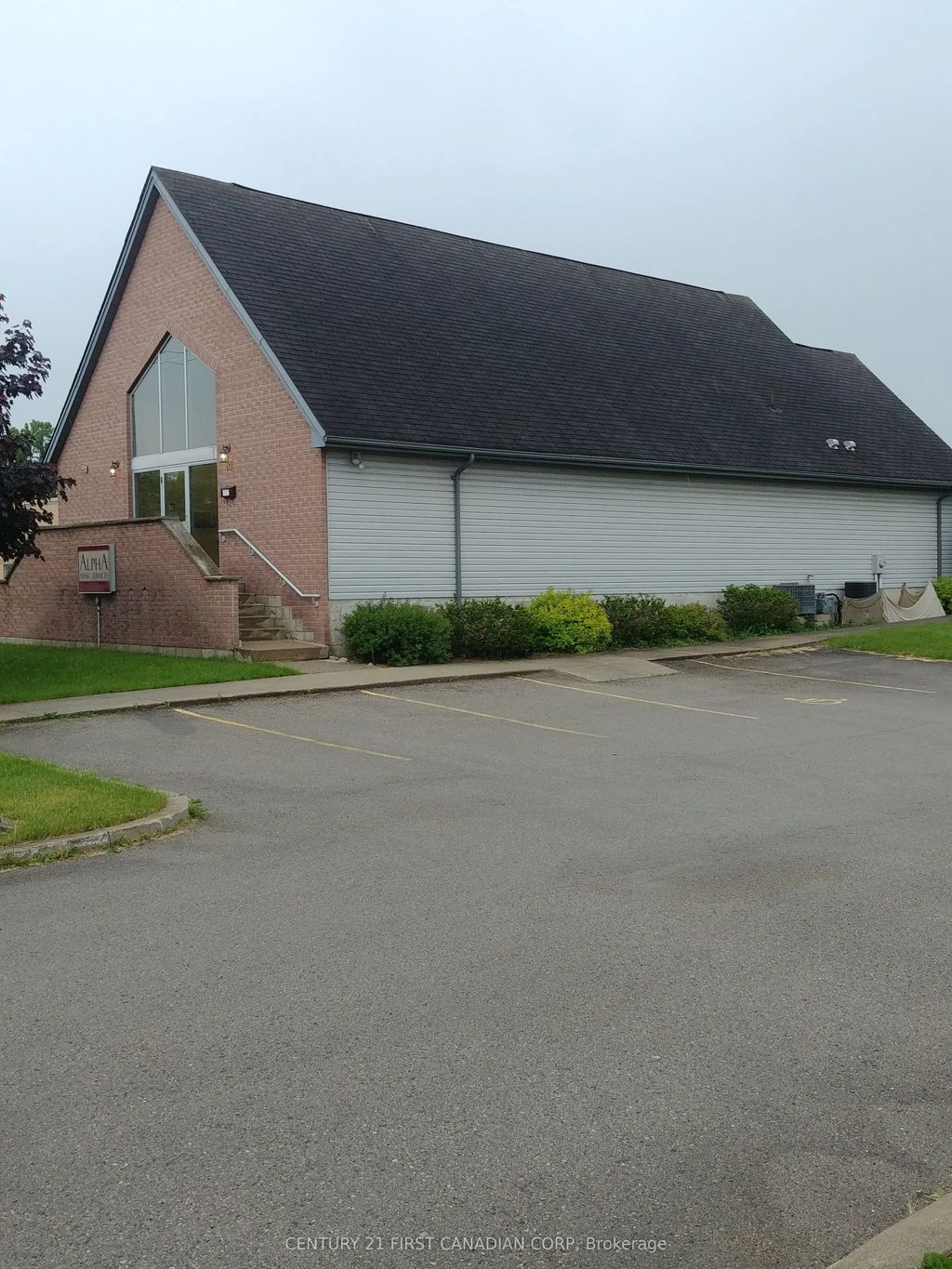 67 Meg Drive, London South
