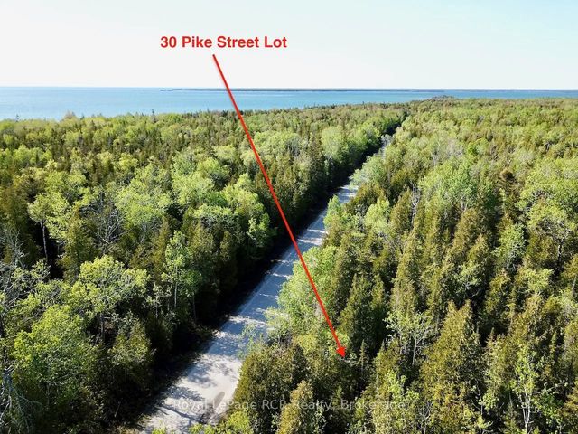 30 Pike Street, Northern Bruce Peninsula