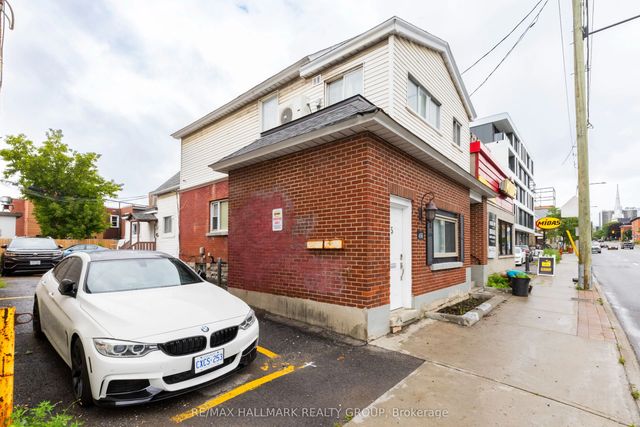 456 Bronson Avenue 2, West Centre Town