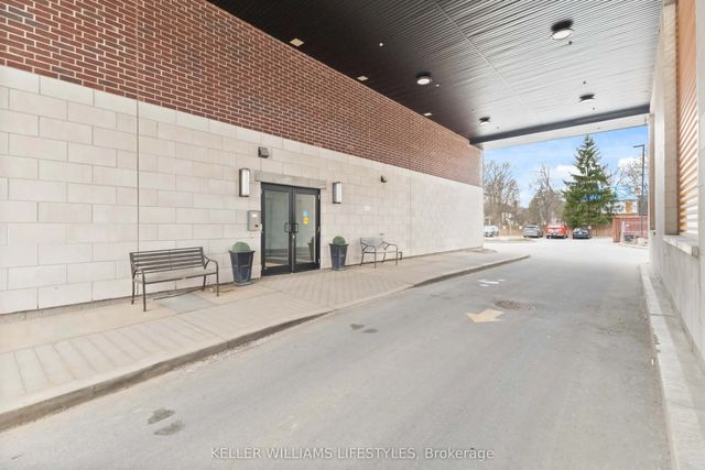 Photo of Listing #X12966440