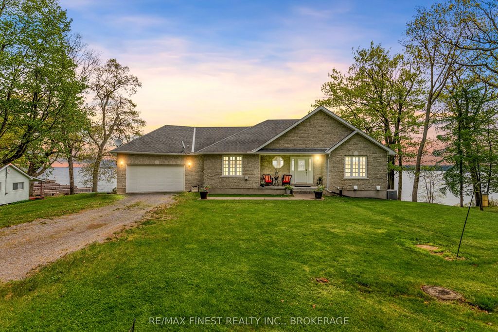 121 Hickory Lane, Frontenac Islands