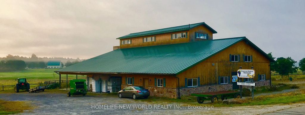 337 Escott Rockport Road, Leeds and the Thousand Islands