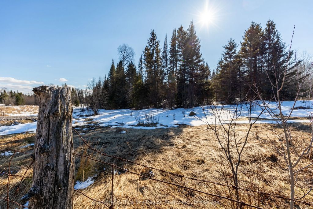1317 Corbeil Road, East Ferris