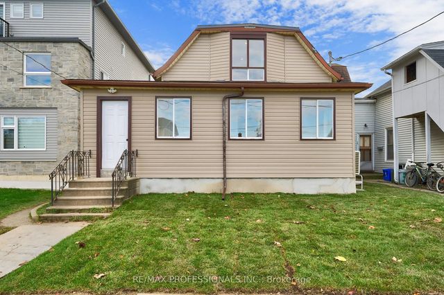 27 Oakdale Avenue Apartment B, St. Catharines