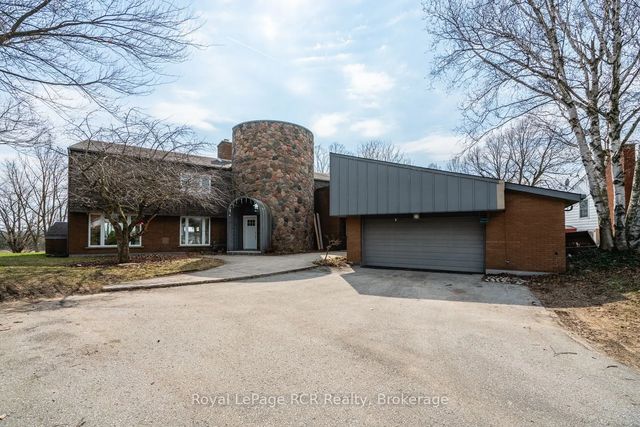 136 4th Avenue, Hanover