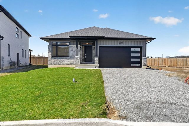6192 Curlin Crescent, Niagara Falls