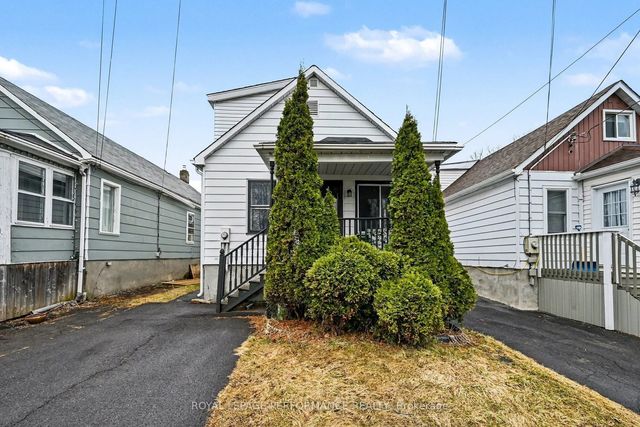 414 Gillespie Avenue, Cornwall