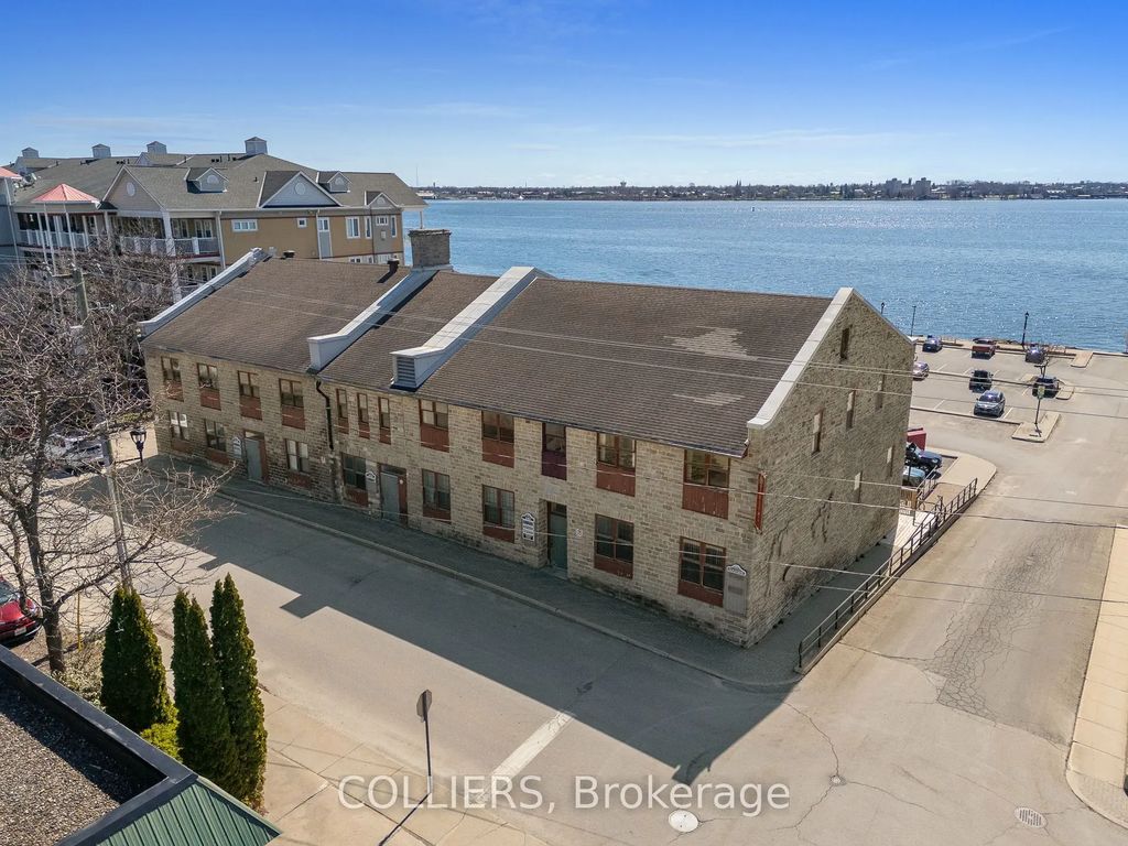 193-197 Water Street W, Prescott