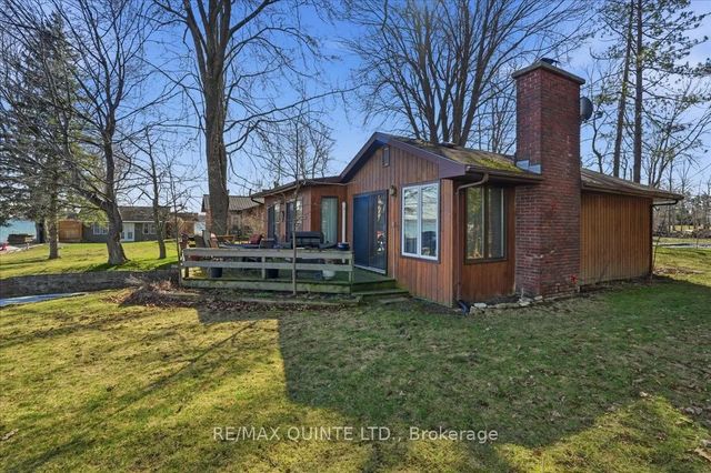21d Willoughby Lane, Prince Edward County