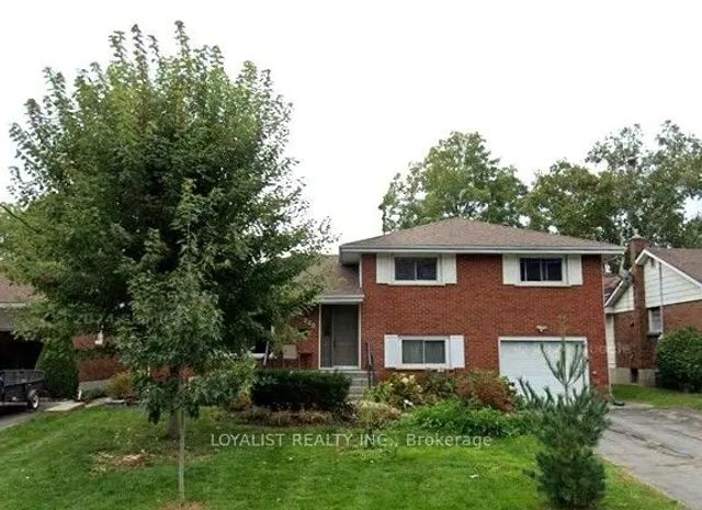 220 Parrott Drive, Belleville