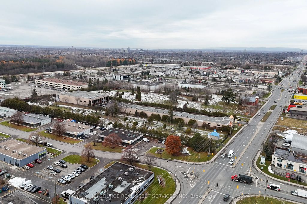 1884 Merivale Road 15 & 16, Tanglewood - Grenfell Glen - Pineglen