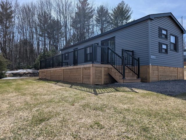 1047 Bonnie Lake Camp Road Lkr036, Bracebridge