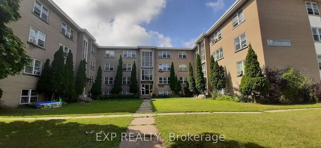 50 Central Avenue W, Brockville