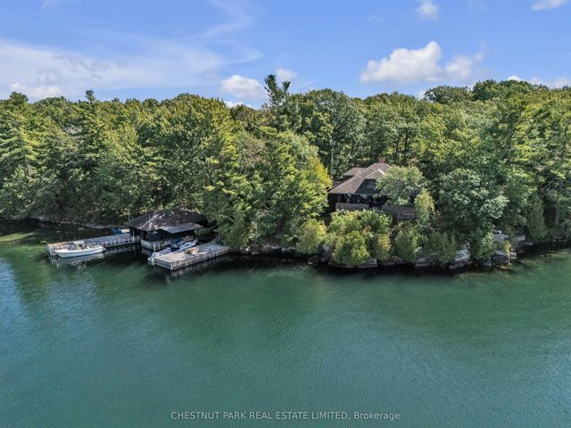 36 Bostwick Island, Leeds and the Thousand Islands