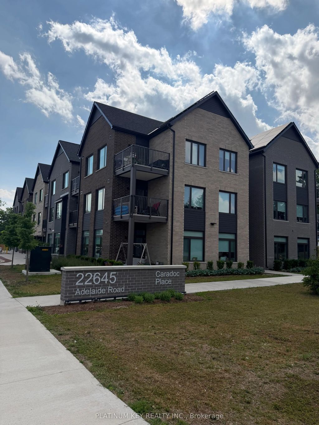 22645 Adelaide Road 207, Strathroy-Caradoc