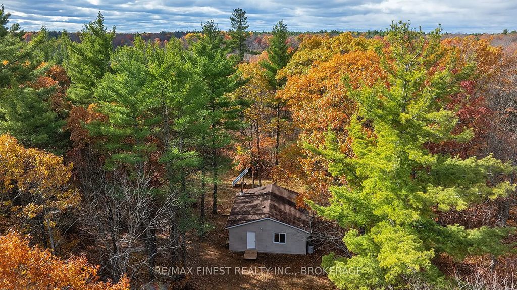 1131a Moon Road, Frontenac
