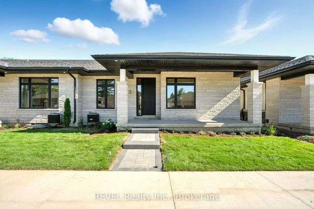 11 Accursi Crescent, Pelham