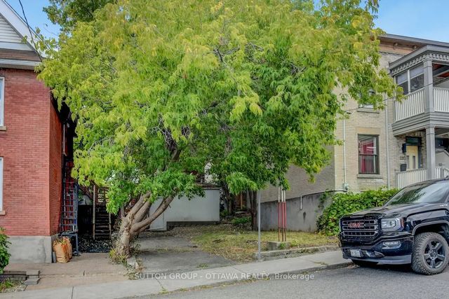 133 Eccles Street, West Centre Town