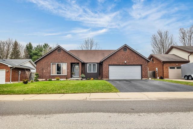 15 Gibson Drive, Tillsonburg