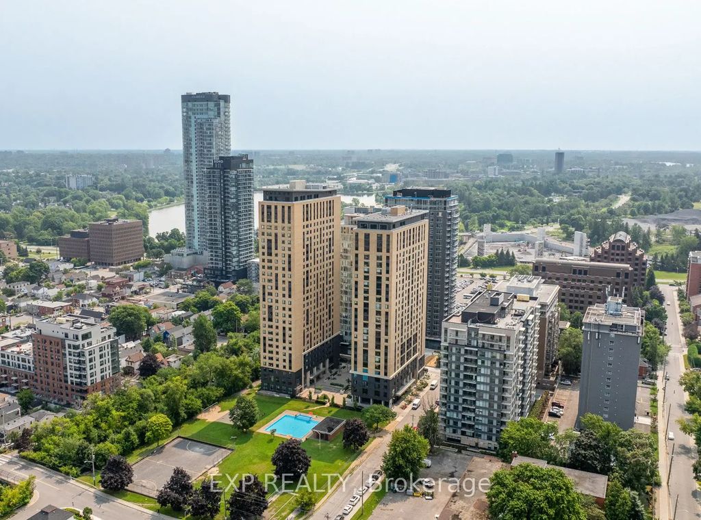 101 Champagne Avenue S, Dows Lake - Civic Hospital and Area
