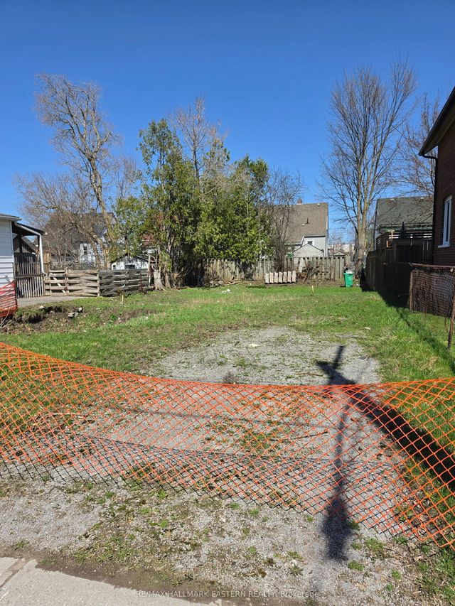 434 Edison Avenue, Peterborough