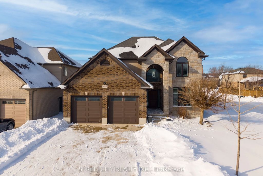 6540 Upper Canada Cross, London South