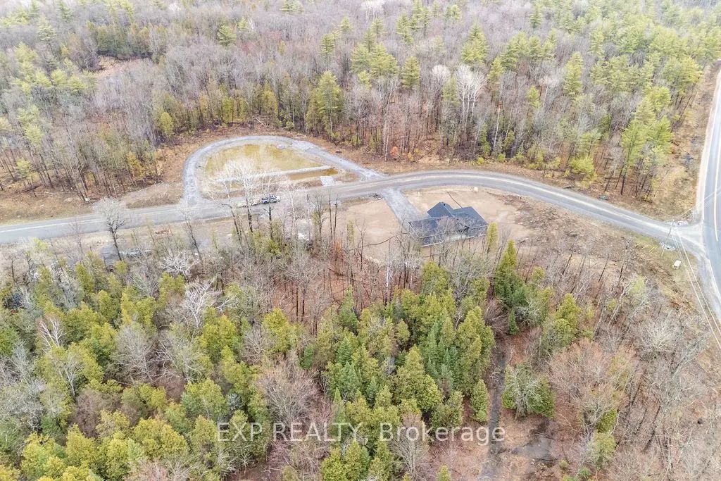 Longleaf Way, Greater Madawaska