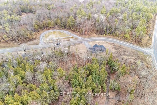 Longleaf Way, Greater Madawaska