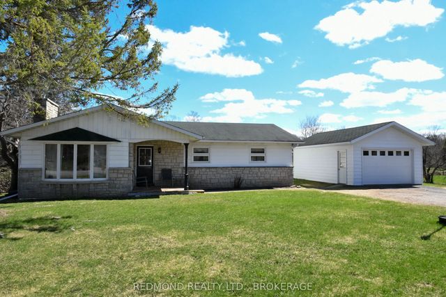 1319 County Rd 2 Road, Leeds and the Thousand Islands