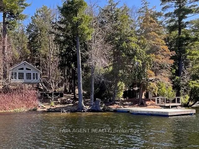 25 Goods Island N/a, Frontenac