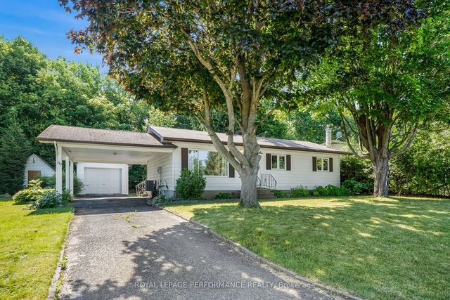 69 Home Avenue, Champlain