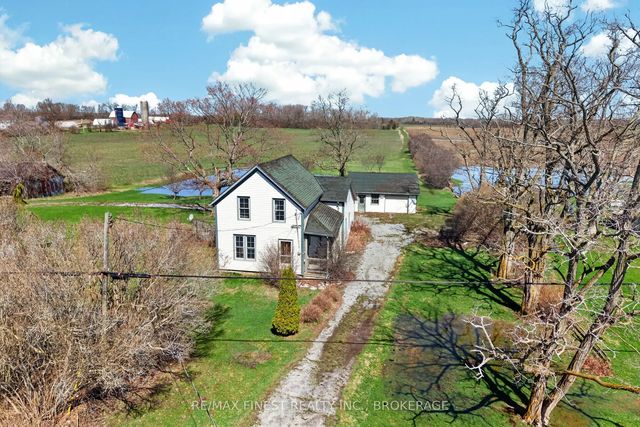 17020 Loyalist Parkway, Prince Edward County