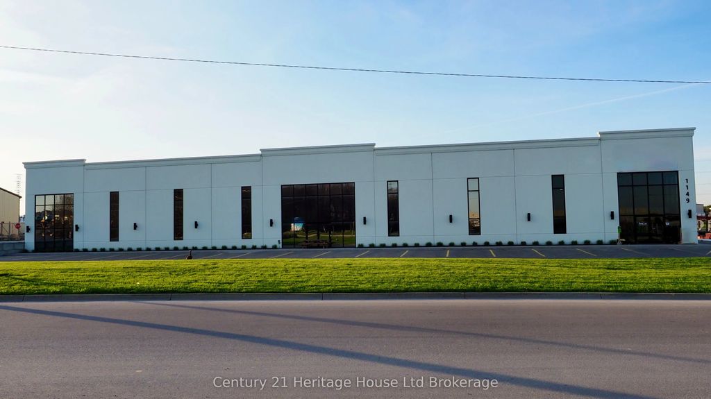 1149 Commerce Way, Woodstock