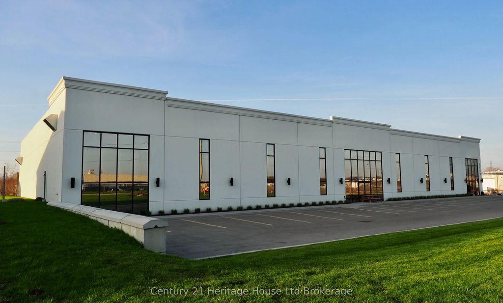 1149 Commerce Way, Woodstock