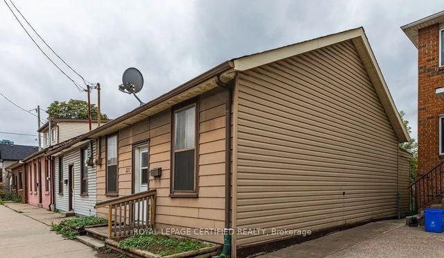 227 Wellington Street N, Hamilton