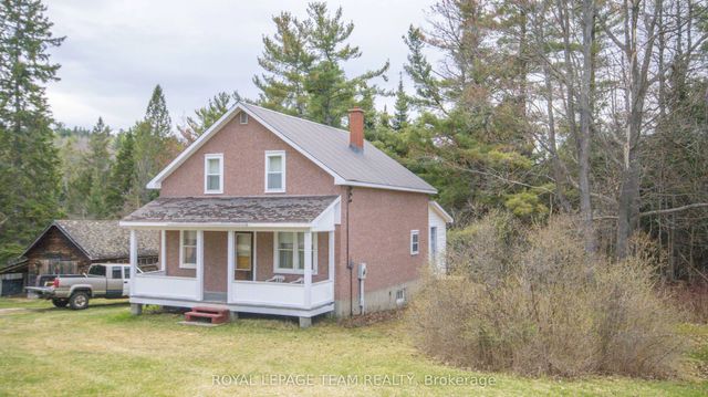 963 Wilno South Road S, Madawaska Valley