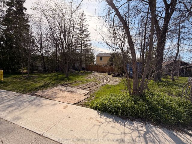 3797 Main Street, Lincoln