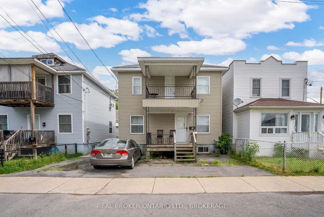 303 Guy Street, Cornwall