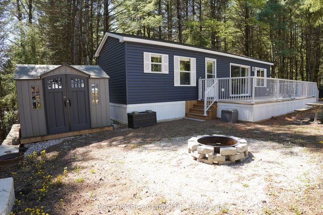 13 Southline Avenue W16, Huron-Kinloss