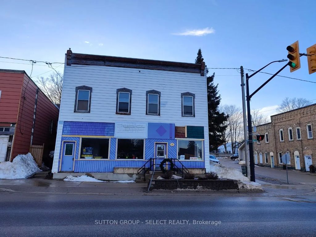 14 Clinton Street S, South Bruce